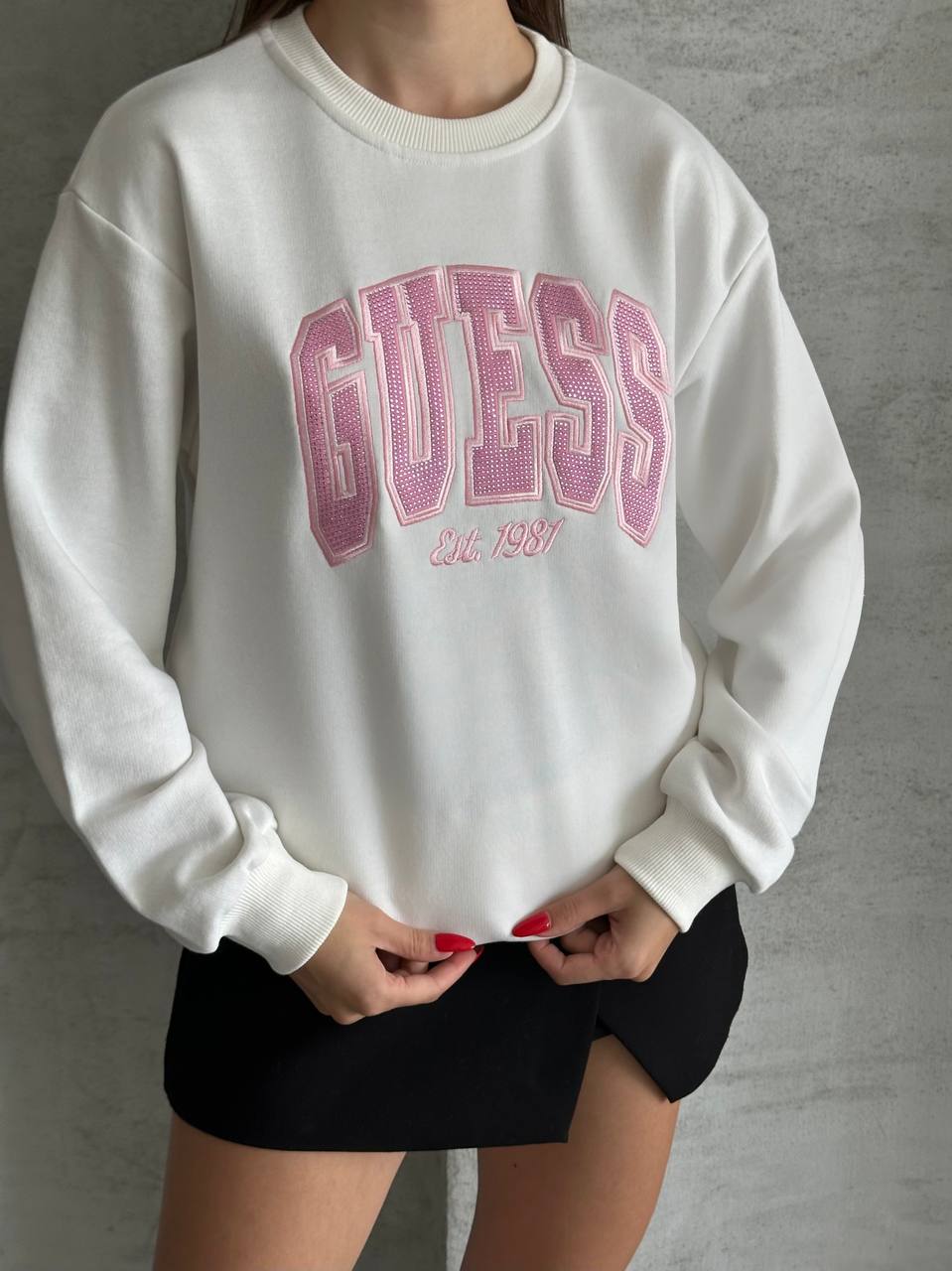 Sweatshirt