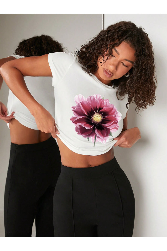 Kadın Beyaz Baskılı Kısa Kollu Crop Bluz