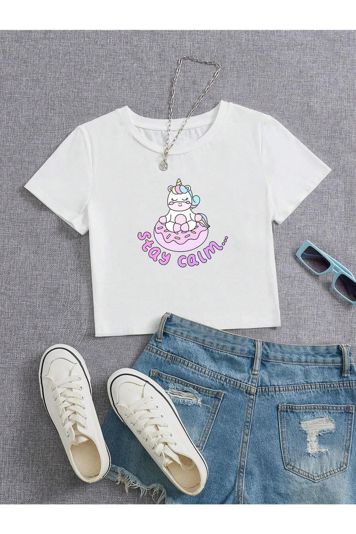 Kadın Beyaz Baskılı Kısa Kollu Vücuda Oturan Crop Top Bluz