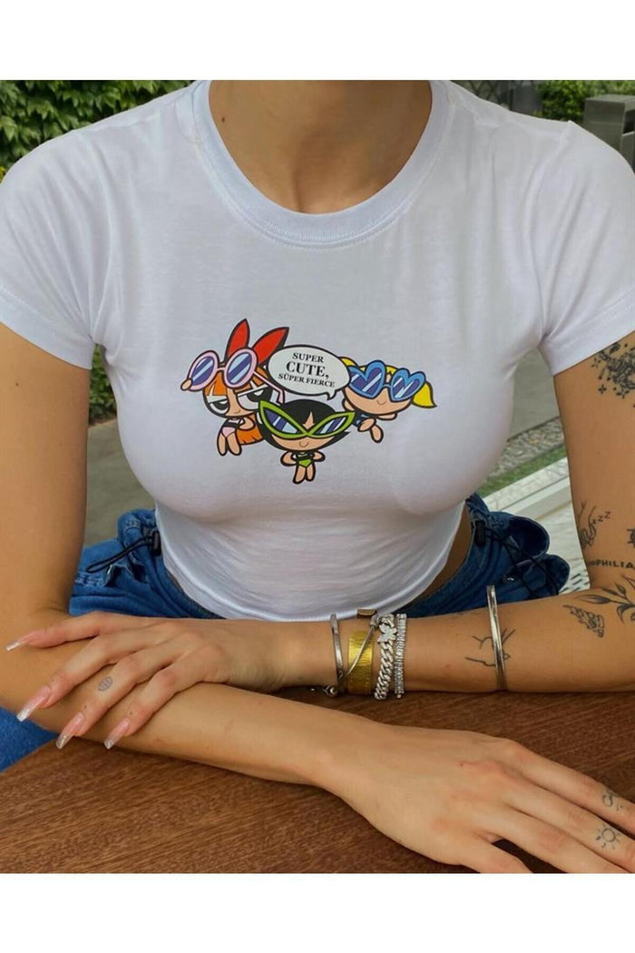 Kadın Beyaz Baskılı Kısa Kollu Vücuda Oturan Crop Top