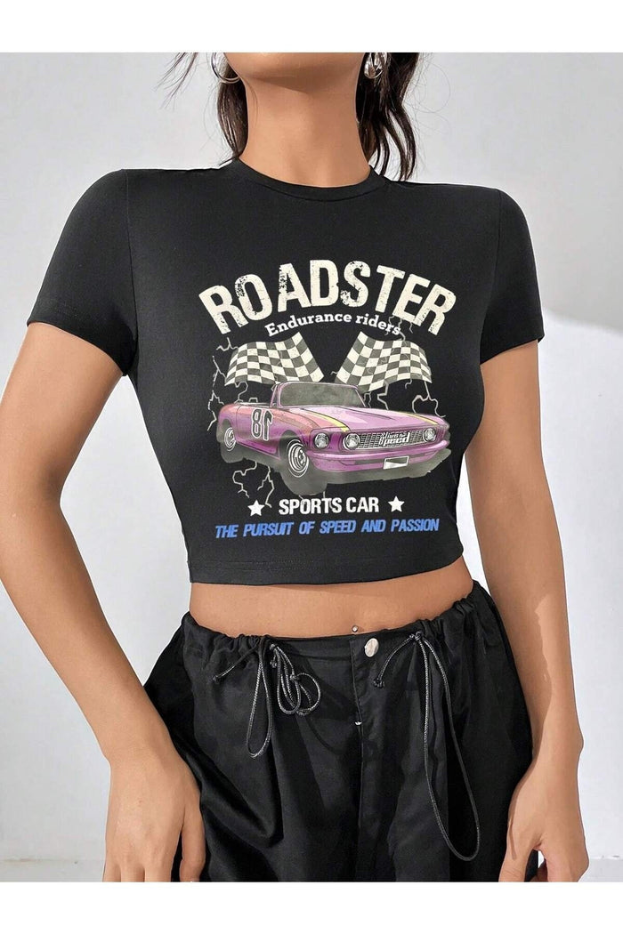 Kadın Beyaz Baskılı Kısa Kollu Vücuda Oturan Crop Top Bluz