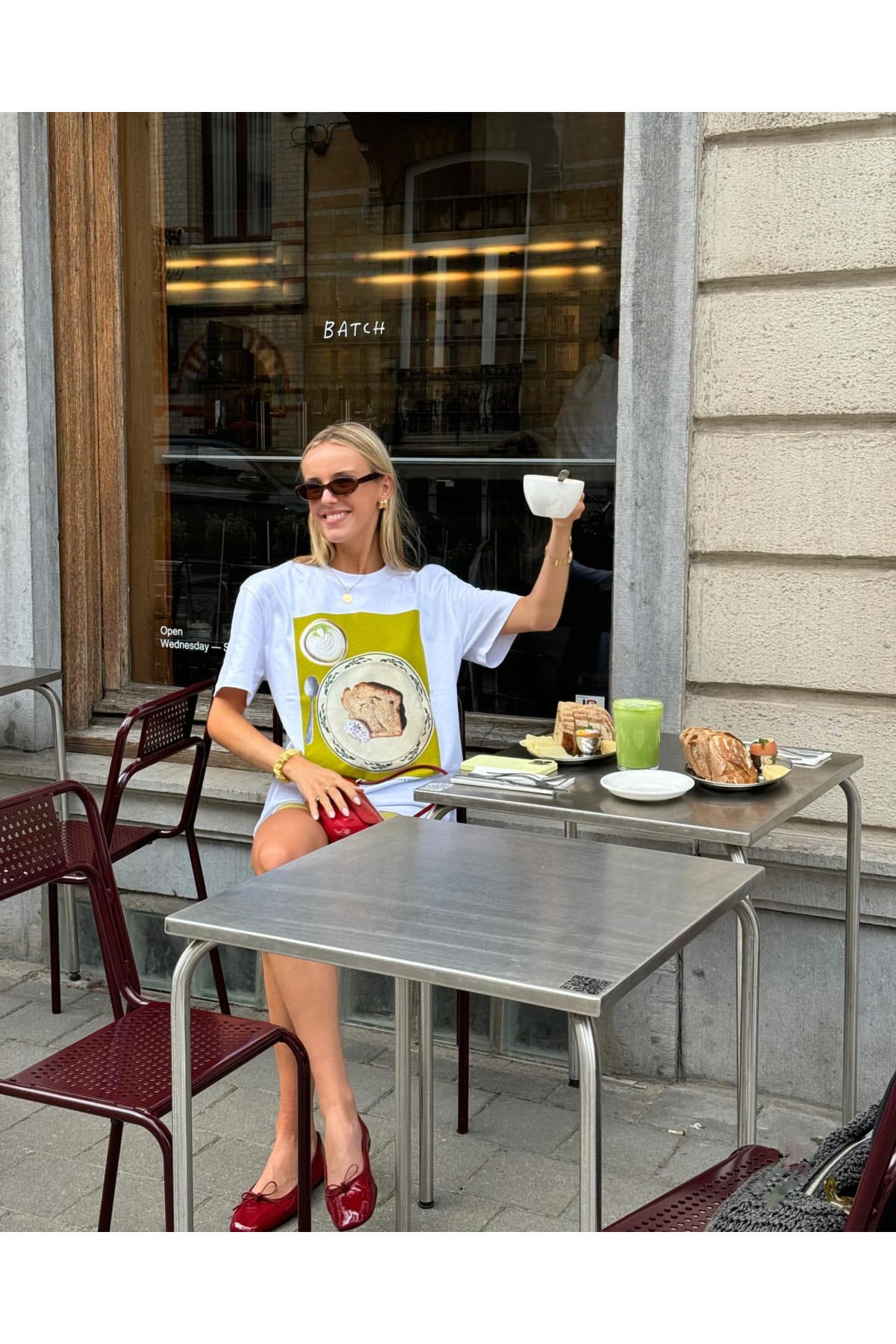 Amalfi Serisi Beyaz Organik Pamuk Oversize Kesim Kısa Kollu T-shirt