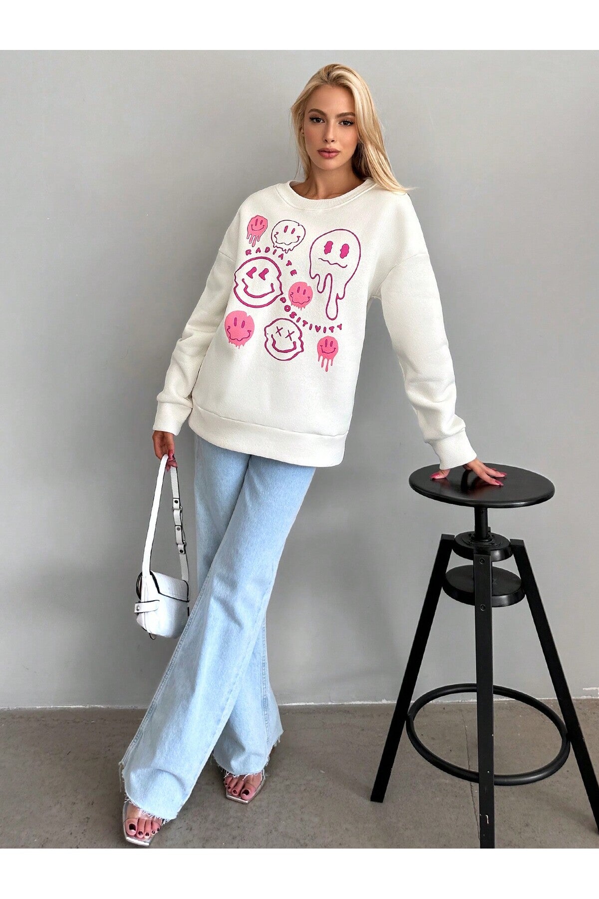 Oversize Kesim Cartoon Baskılı Uzun Kollu Şardonlu Sweatshirt